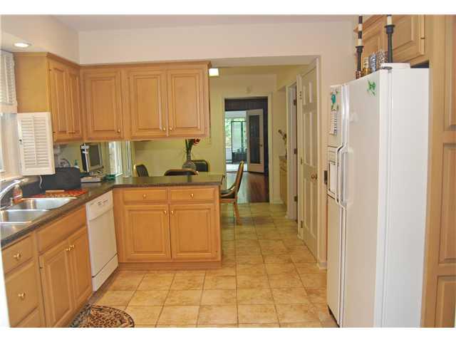 8215 Claridge Road Indianapolis, IN 46260 - Photo 8 of 12 Gallery Image 8