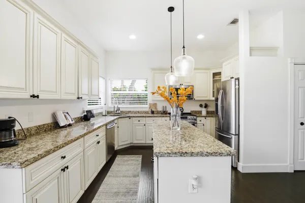 $4,800 | 101 Mill Pond Lane, Royal Palm Beach, FL 33411