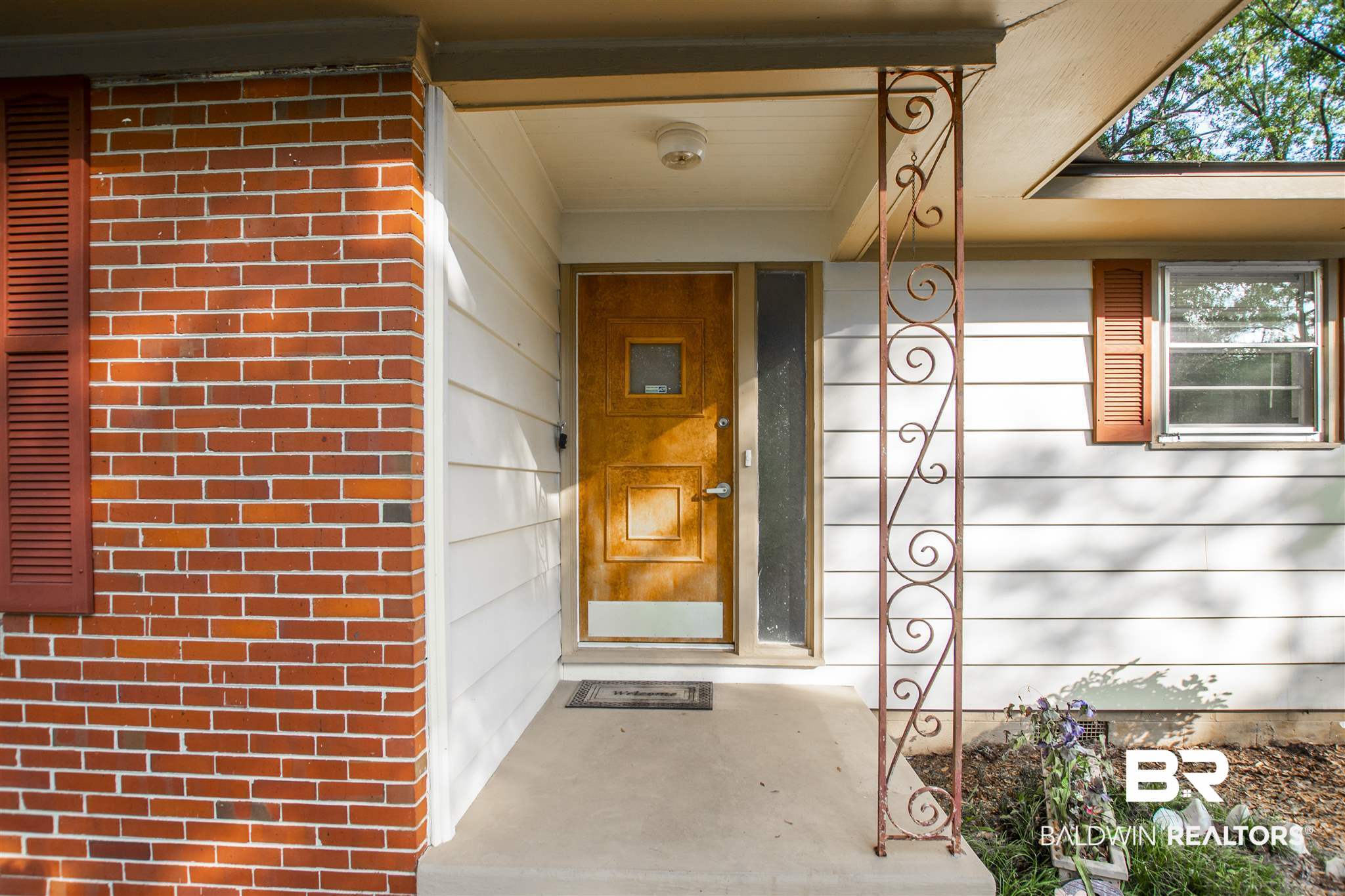 400 Thornton Place Mobile, AL 36609 - Photo 8 of 34