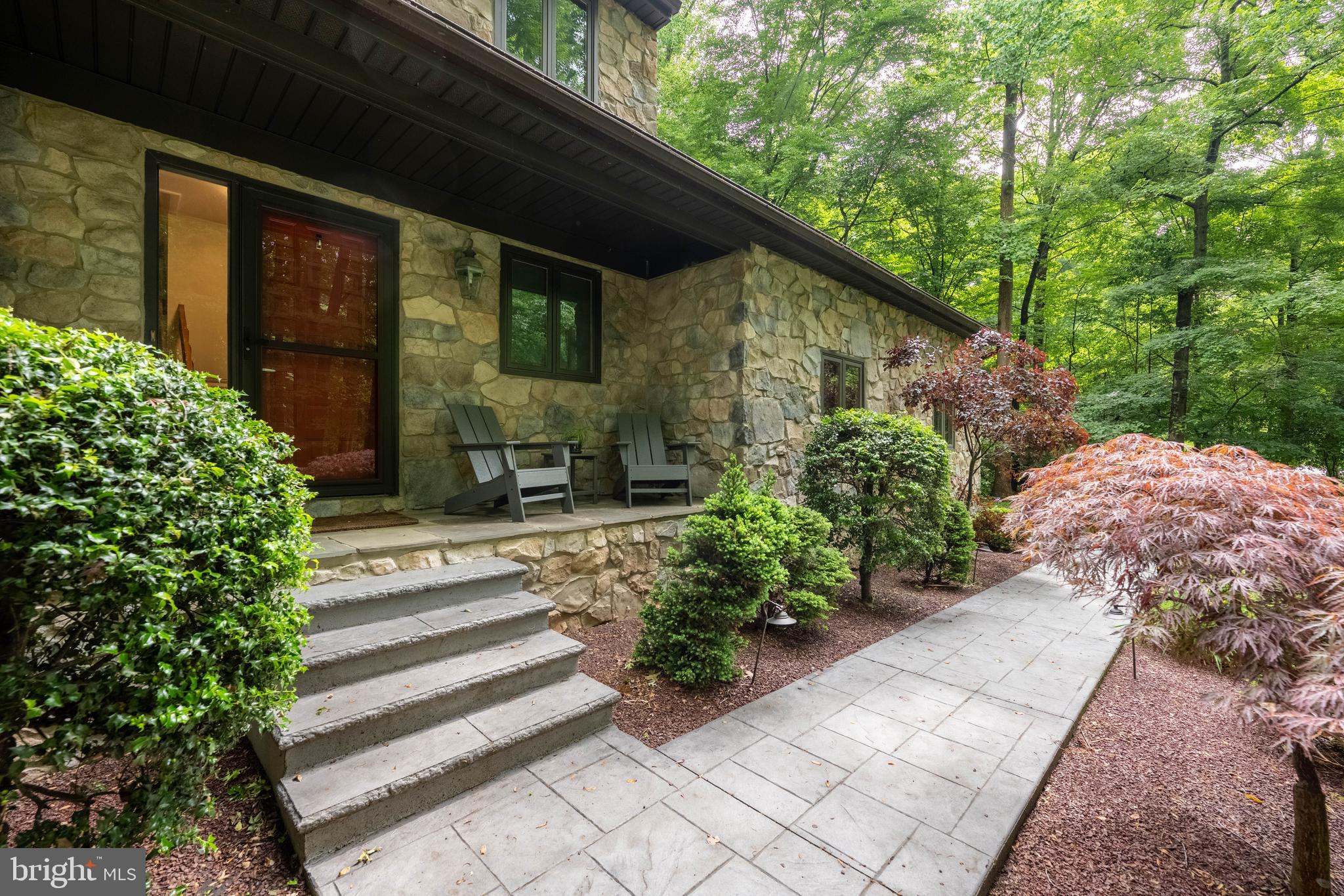 109 Norman Circle Glenmoore, PA 19343 - Photo 2 of 53