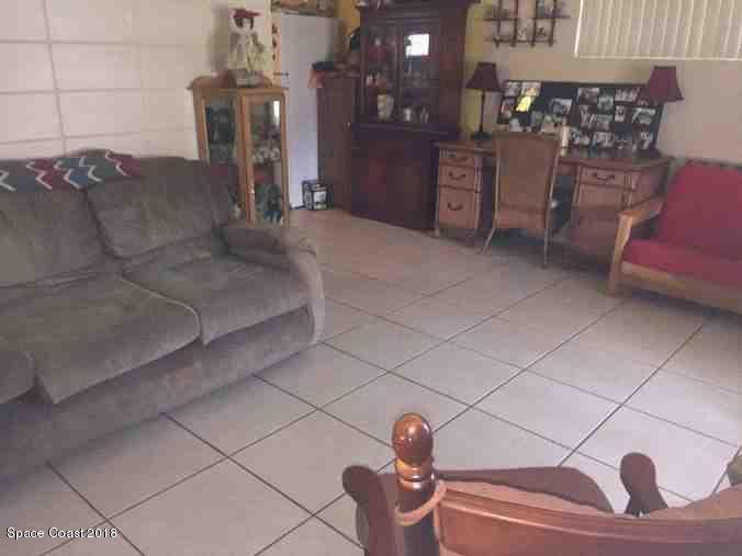 118 Aucila Road Cocoa Beach, FL 32931 - Photo 7 of 7 living room