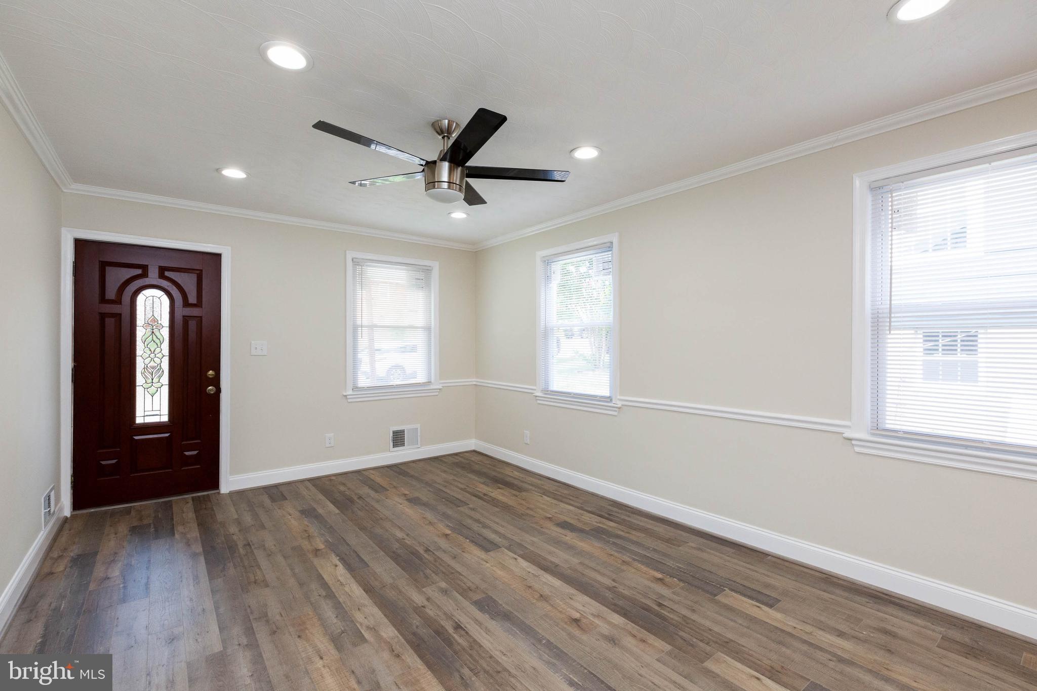6007 Jamestown Road Hyattsville, MD 20782 - Photo 3 of 25 Gallery Image 3