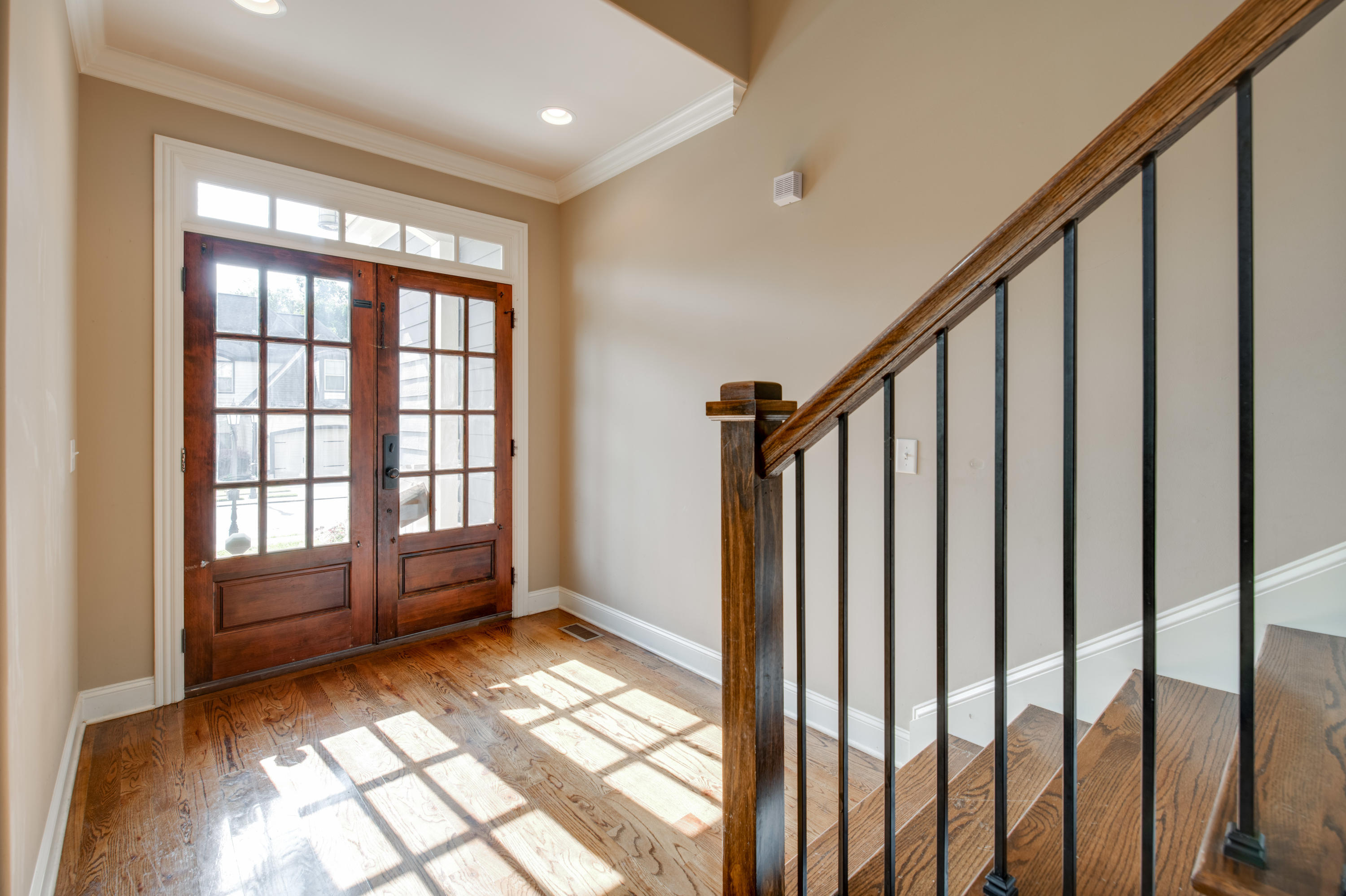 823 Spindle Court Chattanooga, TN 37421 - Photo 3 of 24 AB7E02B7-3666-4A79-B615-657276193A3B