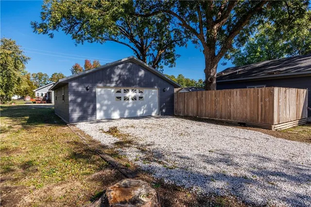 $139,000 | 708 Mill Street, Neodesha, KS 66757