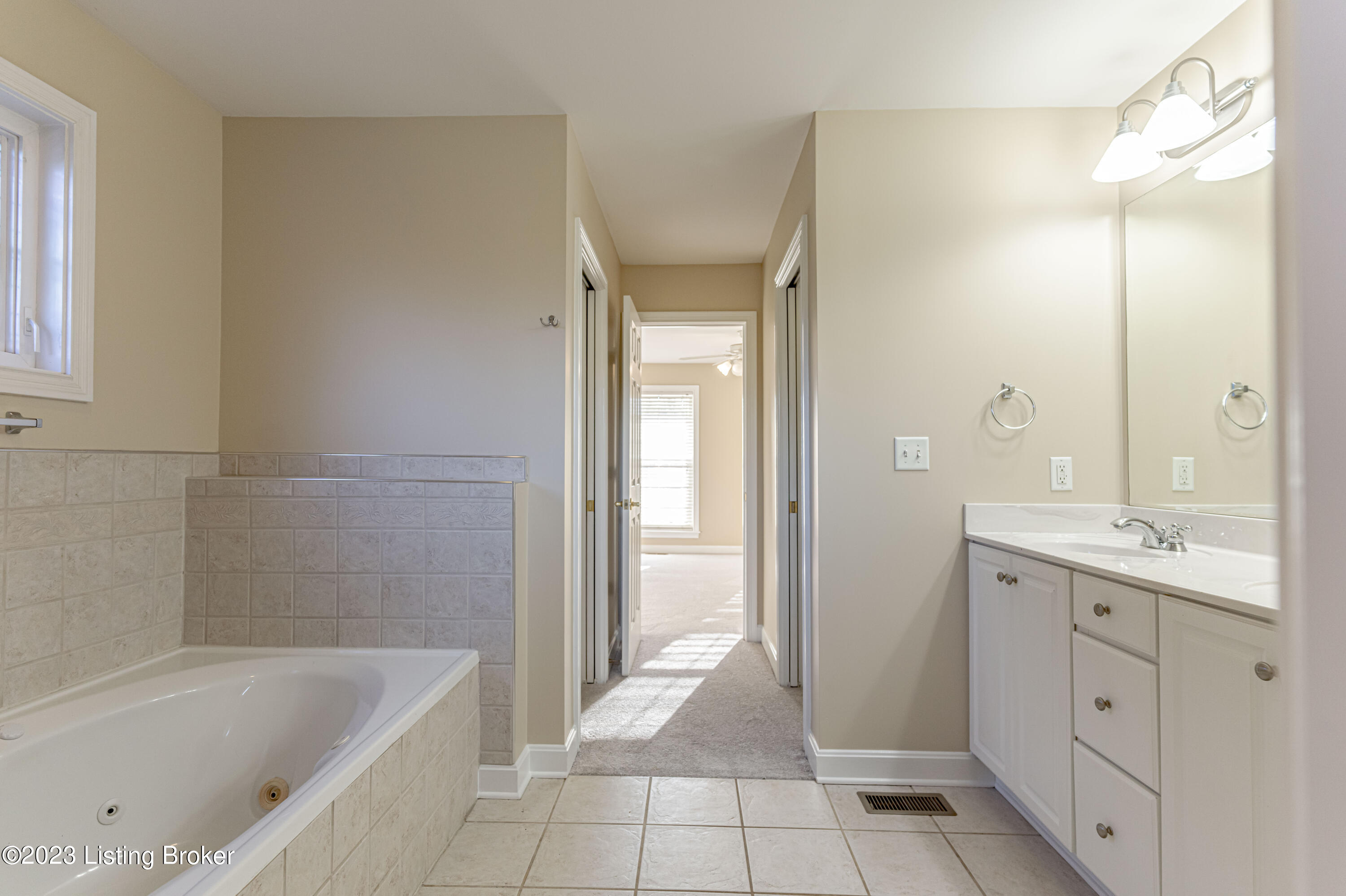 7110 Colton Road Crestwood, KY 40014 - Photo 38 of 95 DSC06487
