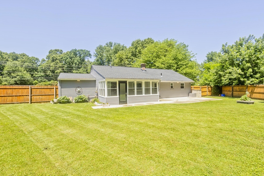 101 Old Farm Road Springfield, MA 01119 - Photo 32 of 33