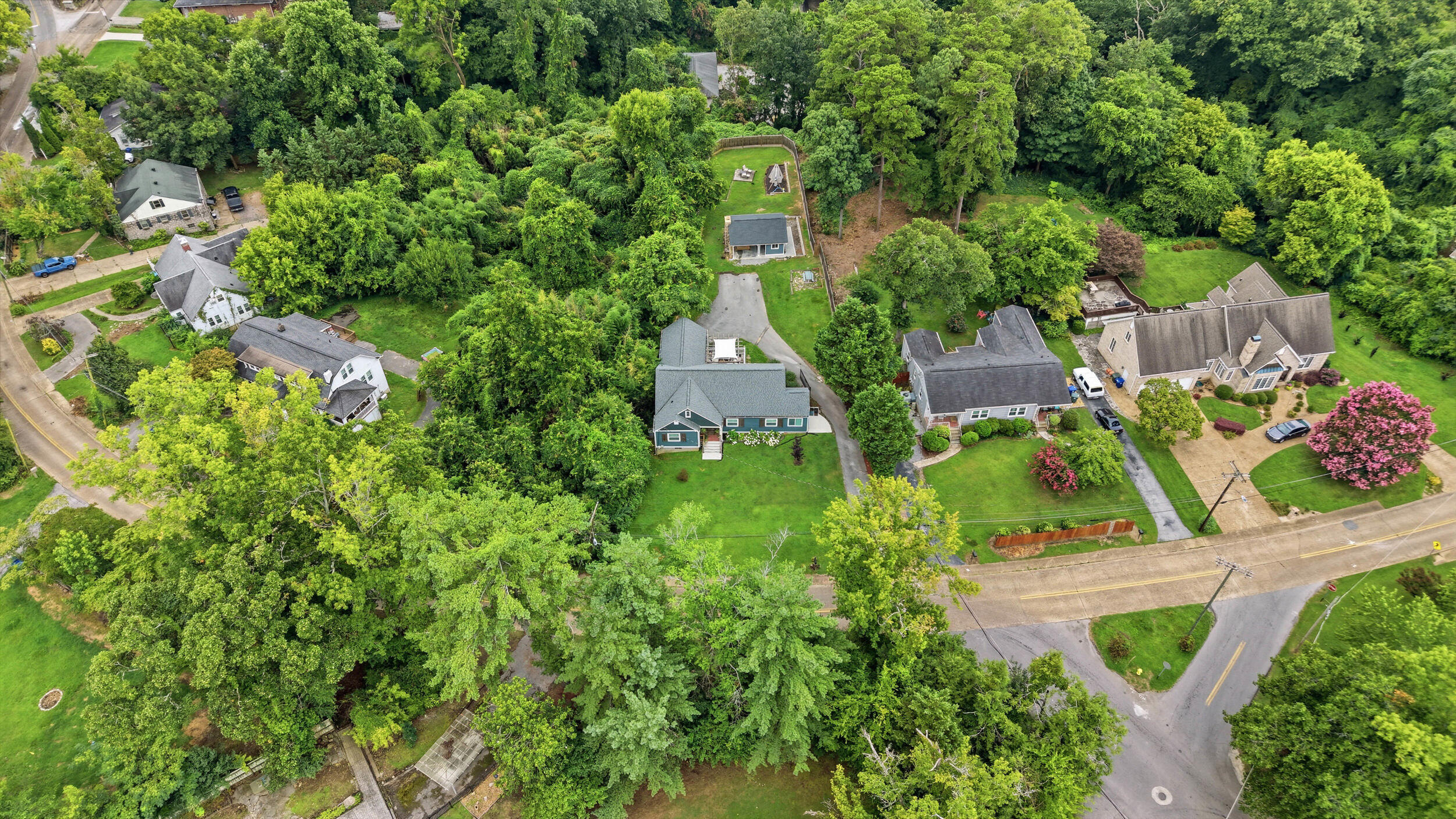 903 South Crest Road Chattanooga, TN 37404 - Photo 47 of 54 903 S Crest Aerial