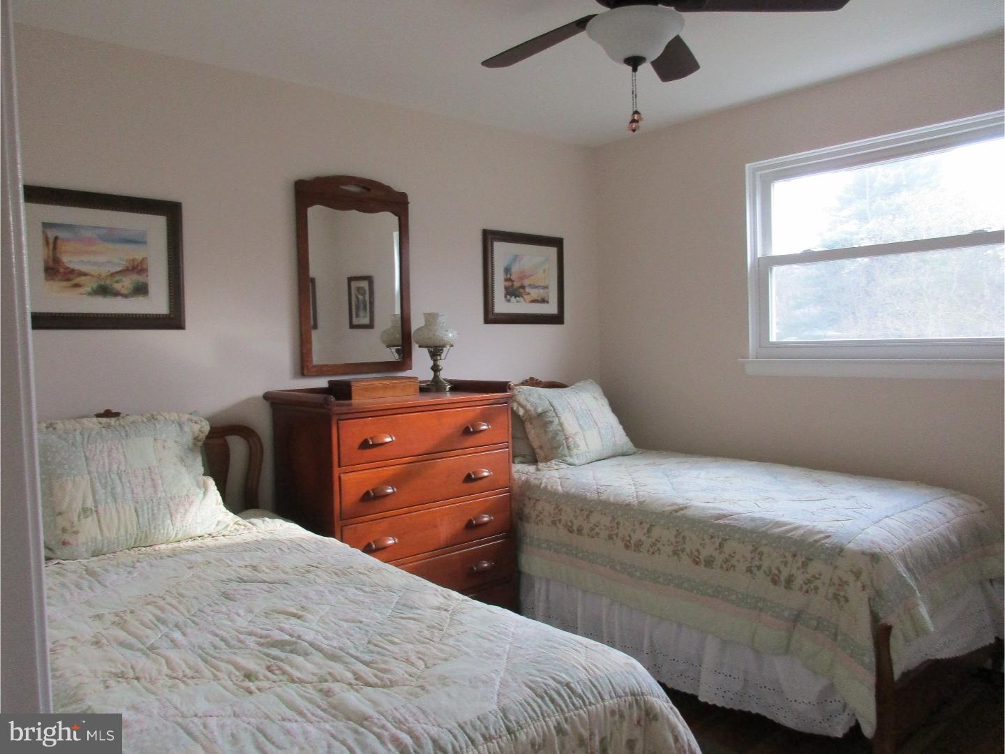 215 Round Hill Road Voorhees, NJ 08043 - Photo 12 of 21