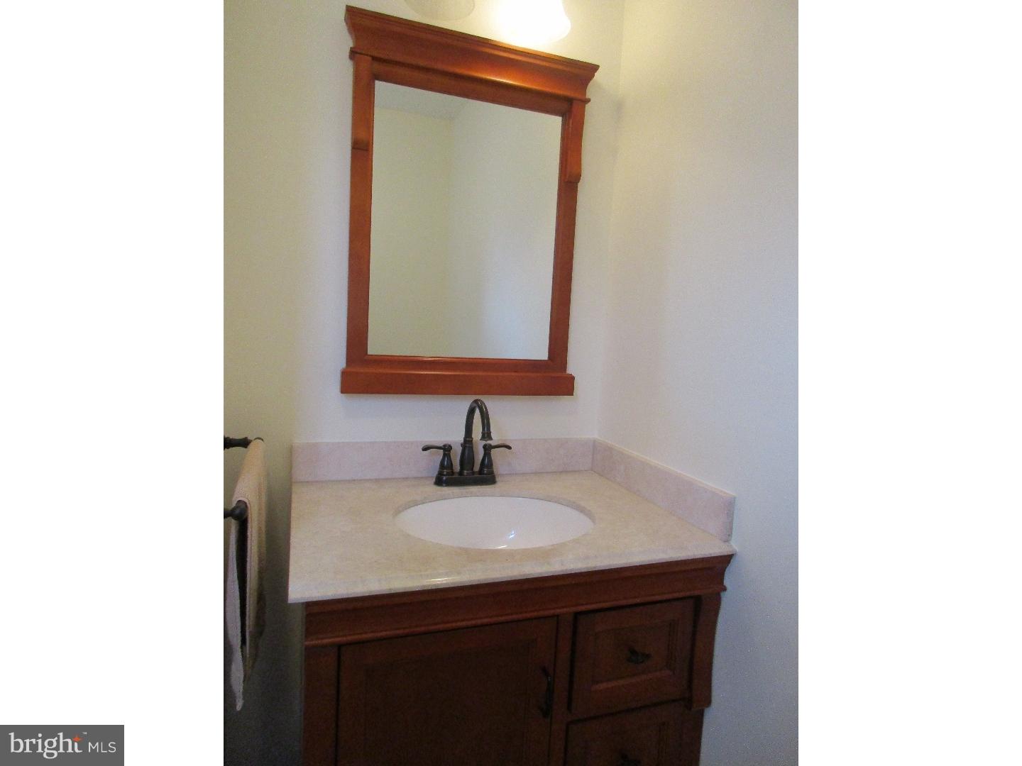 215 Round Hill Road Voorhees, NJ 08043 - Photo 14 of 21