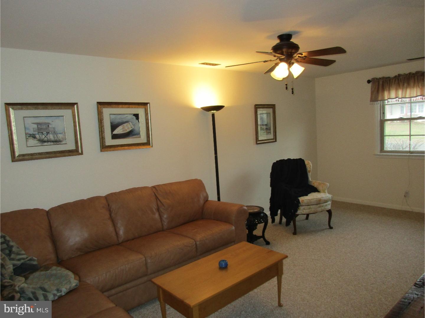 215 Round Hill Road Voorhees, NJ 08043 - Photo 3 of 21