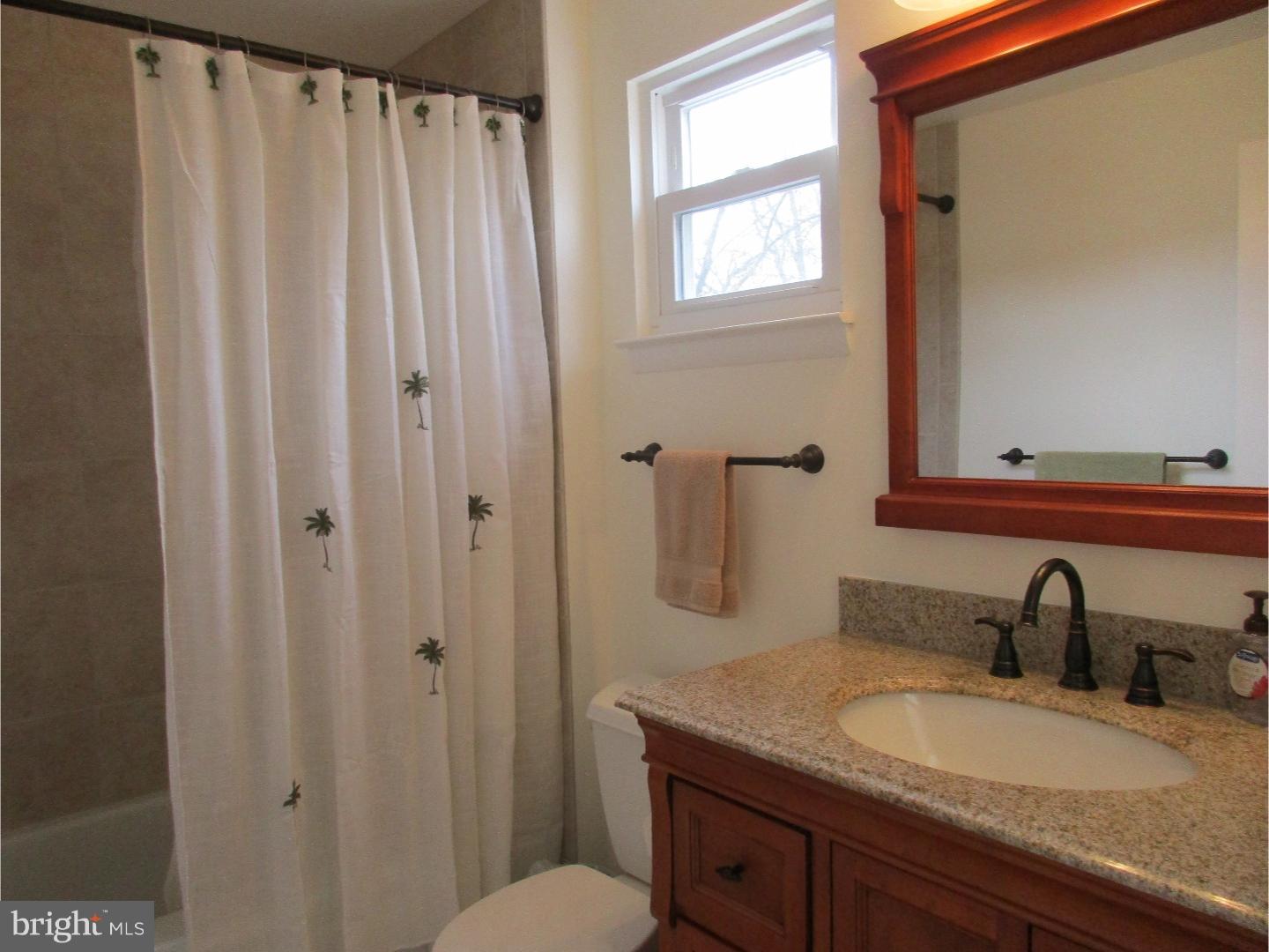 215 Round Hill Road Voorhees, NJ 08043 - Photo 10 of 21