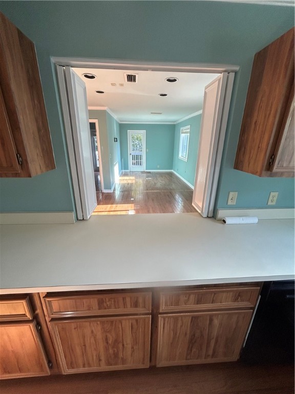 1002 Ocean Boulevard, Unit 1002 St. Simons Island, GA 31522 - Photo 11 of 25 From Kitchen w Pass-thru doors open