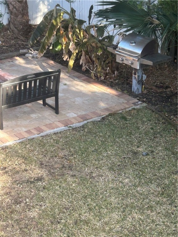 1002 Ocean Boulevard, Unit 1002 St. Simons Island, GA 31522 - Photo 22 of 25 Common Patio w Gas Grill for all 4 units