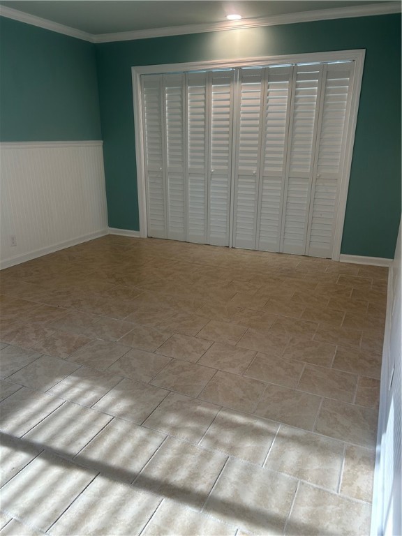 1002 Ocean Boulevard, Unit 1002 St. Simons Island, GA 31522 - Photo 4 of 25 Large BR on Ground Level with Lighted Closets