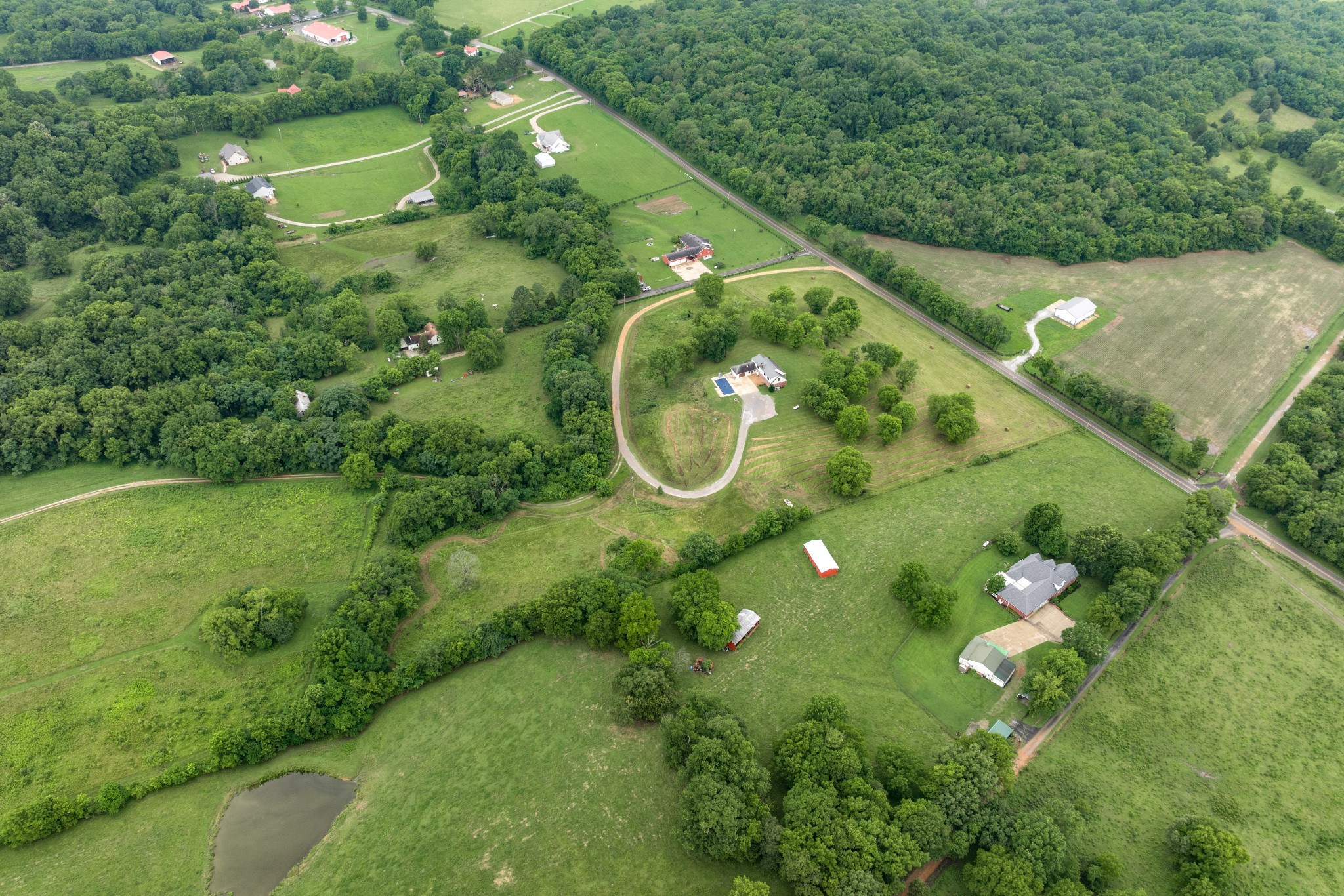 8025 Dry Creek Road Mount Pleasant, TN 38474 - Photo 30 of 39