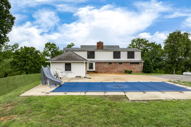 $749,000 | 8025 Dry Creek Road, Mount Pleasant, TN 38474