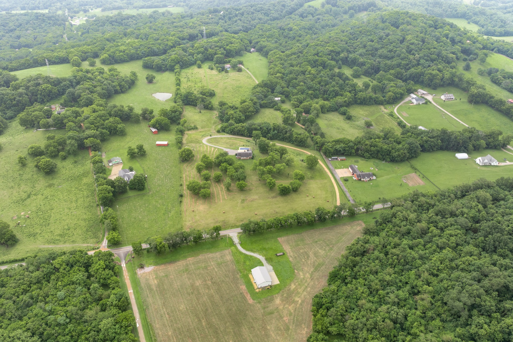 8025 Dry Creek Road Mount Pleasant, TN 38474 - Photo 36 of 39