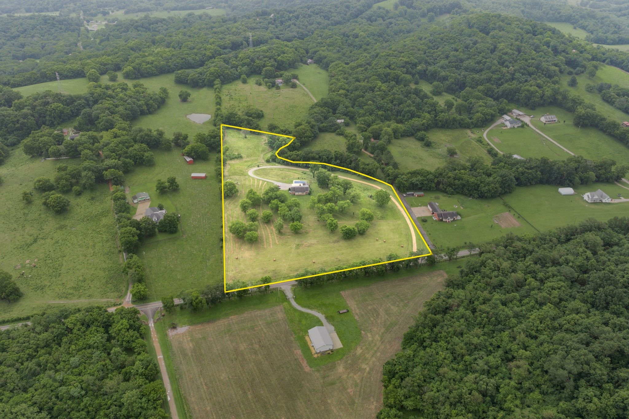 8025 Dry Creek Road Mount Pleasant, TN 38474 - Photo 38 of 39