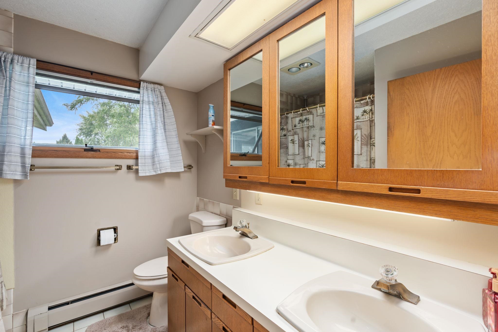 4721 Femrite Drive Madison, WI 53716 - Photo 24 of 46