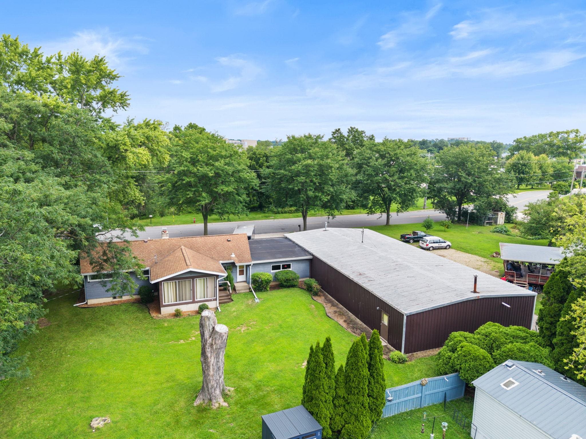 4721 Femrite Drive Madison, WI 53716 - Photo 4 of 46