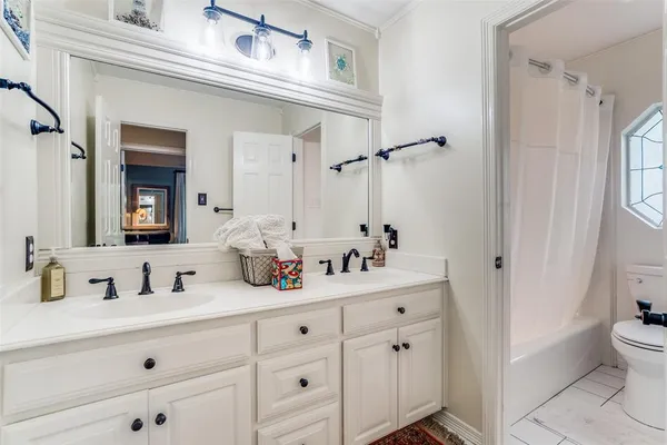 $579,000 | 105 Derek Drive, Hudson Oaks, TX 76087
