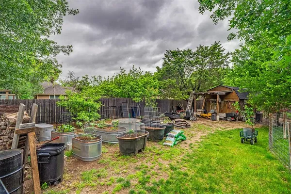 $579,000 | 105 Derek Drive, Hudson Oaks, TX 76087