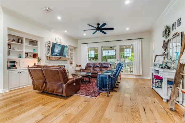 $579,000 | 105 Derek Drive, Hudson Oaks, TX 76087