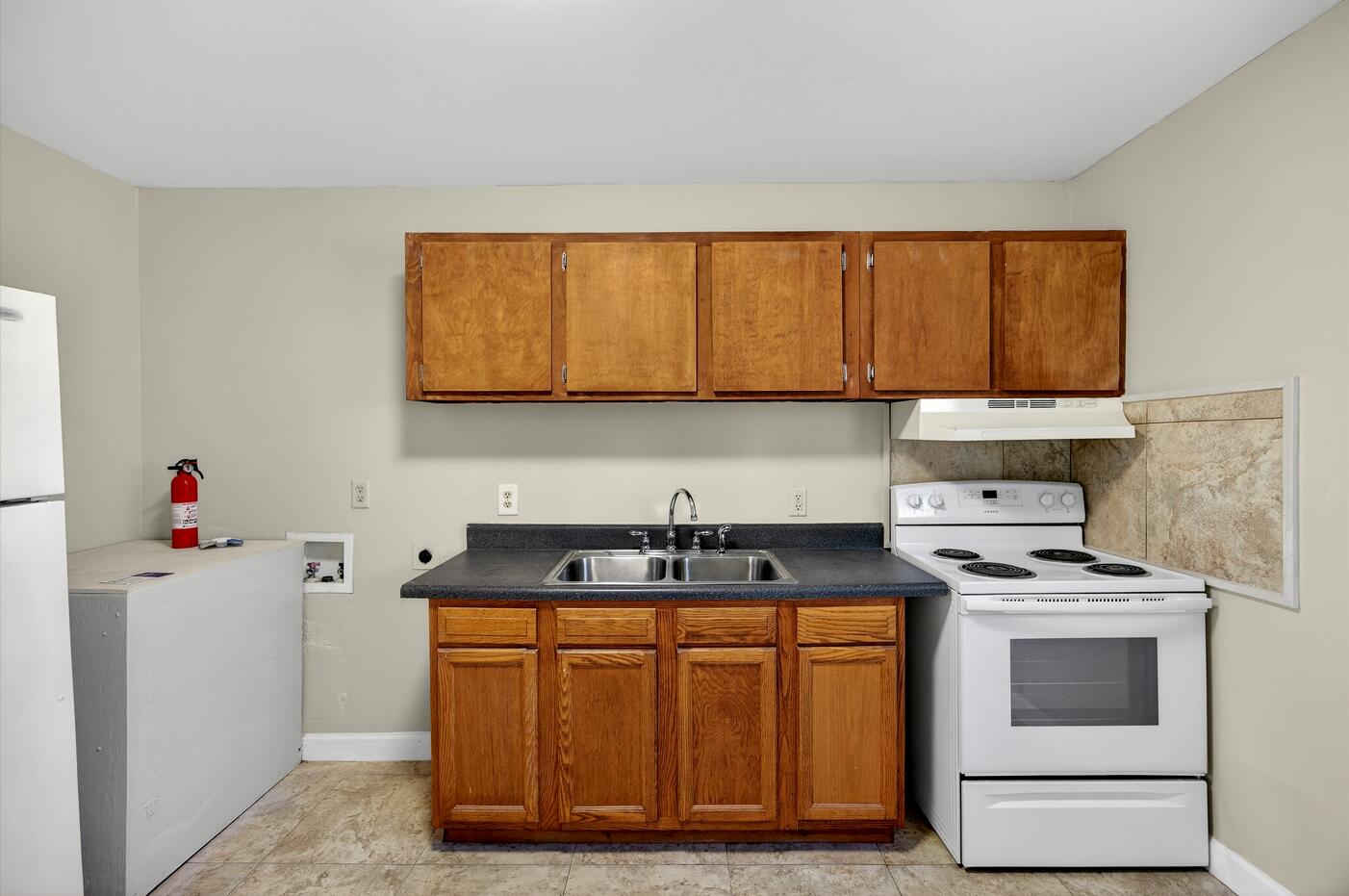 129 Congress Street, Unit B Charleston, SC 29403 - Photo 4 of 13 Screenshot 2026-02-24 144324