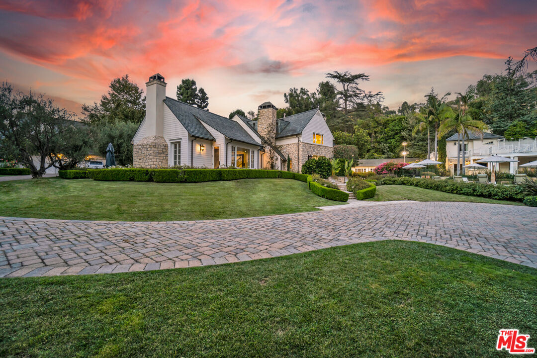 9555 Heather Road, Beverly Hills, CA 90210 Compass