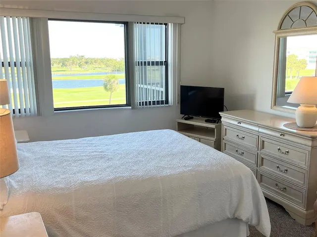 $5,200 | 40 Northeast Plantation Road, Unit 410, Stuart, FL 34996