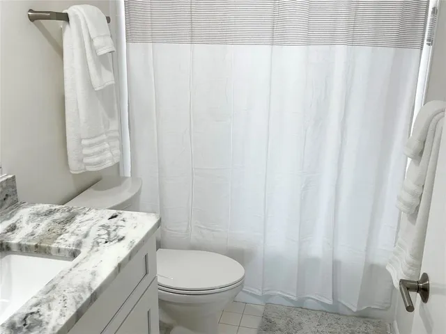 $5,200 | 40 Northeast Plantation Road, Unit 410, Stuart, FL 34996