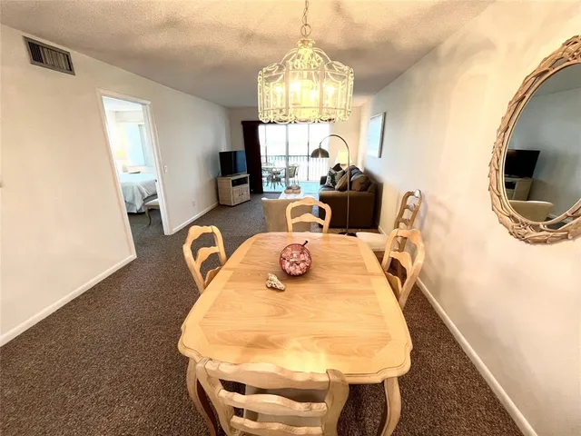 $5,200 | 40 Northeast Plantation Road, Unit 410, Stuart, FL 34996