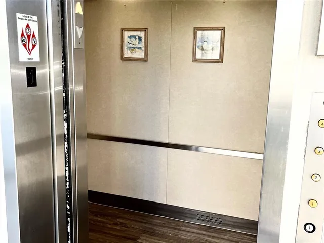 $5,200 | 40 Northeast Plantation Road, Unit 410, Stuart, FL 34996