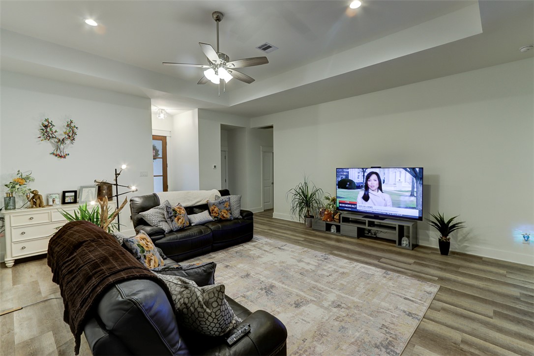 4002 Brownway Drive College Station, TX 77845 - Photo 4 of 22