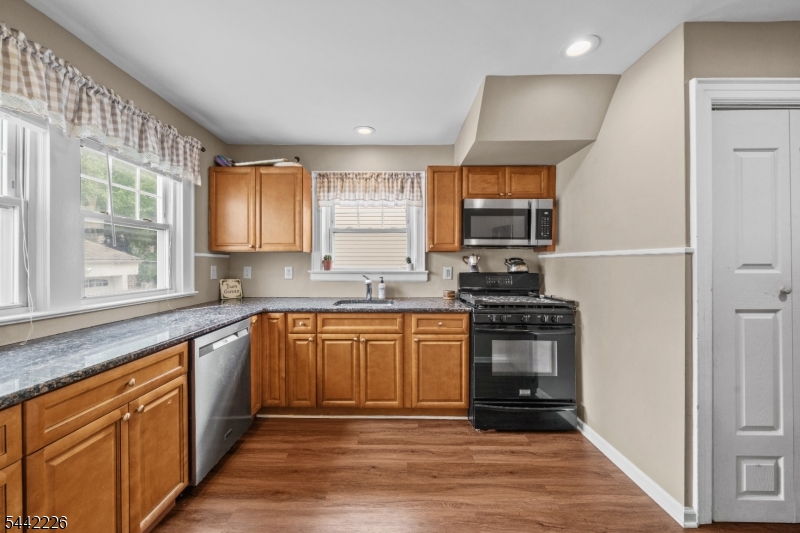2 High Street Bloomfield, NJ 07003 - Photo 9 of 23
