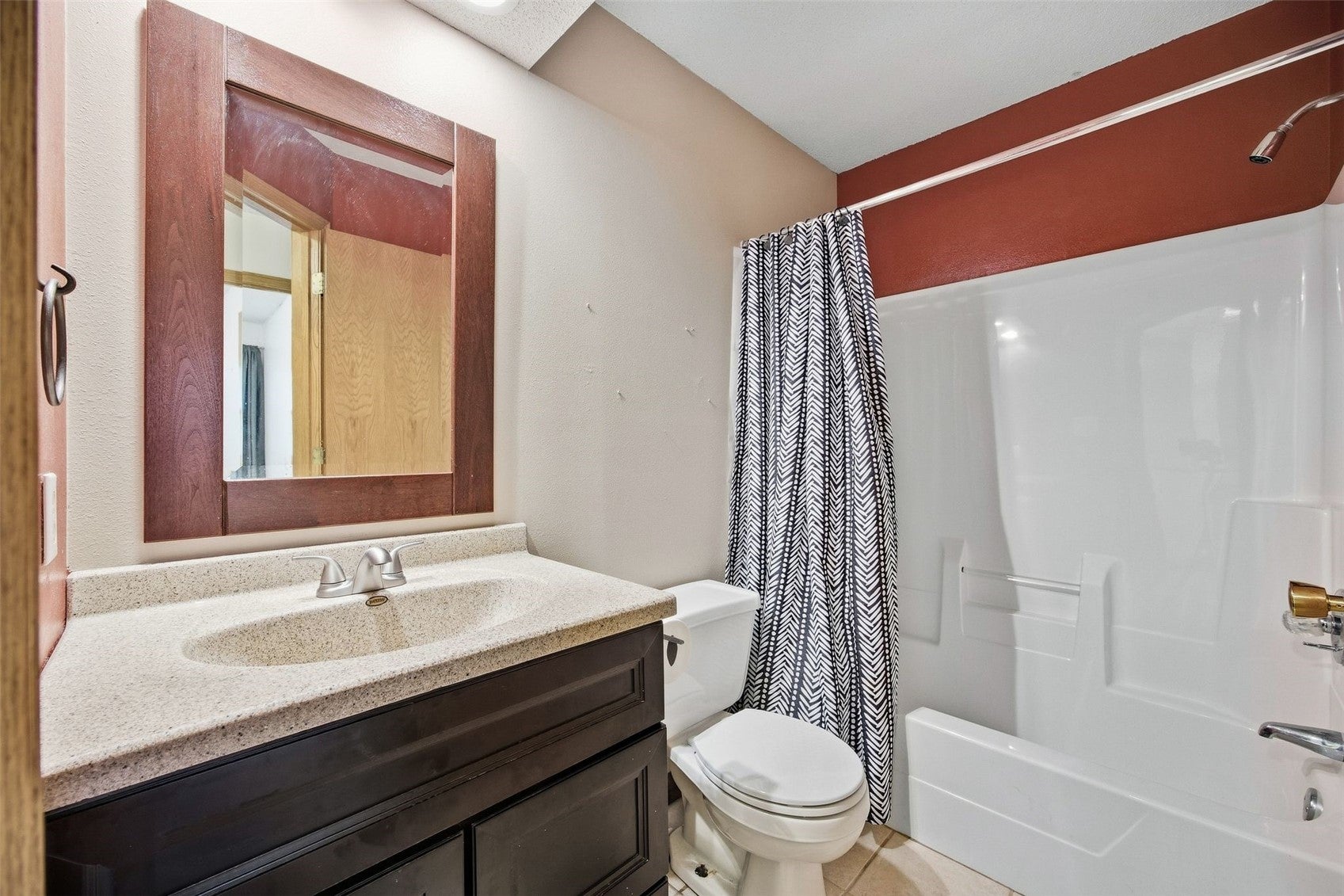 5013 North Willowbend Road Northeast Cedar Rapids, IA 52411 - Photo 13 of 24 Gallery Image 13