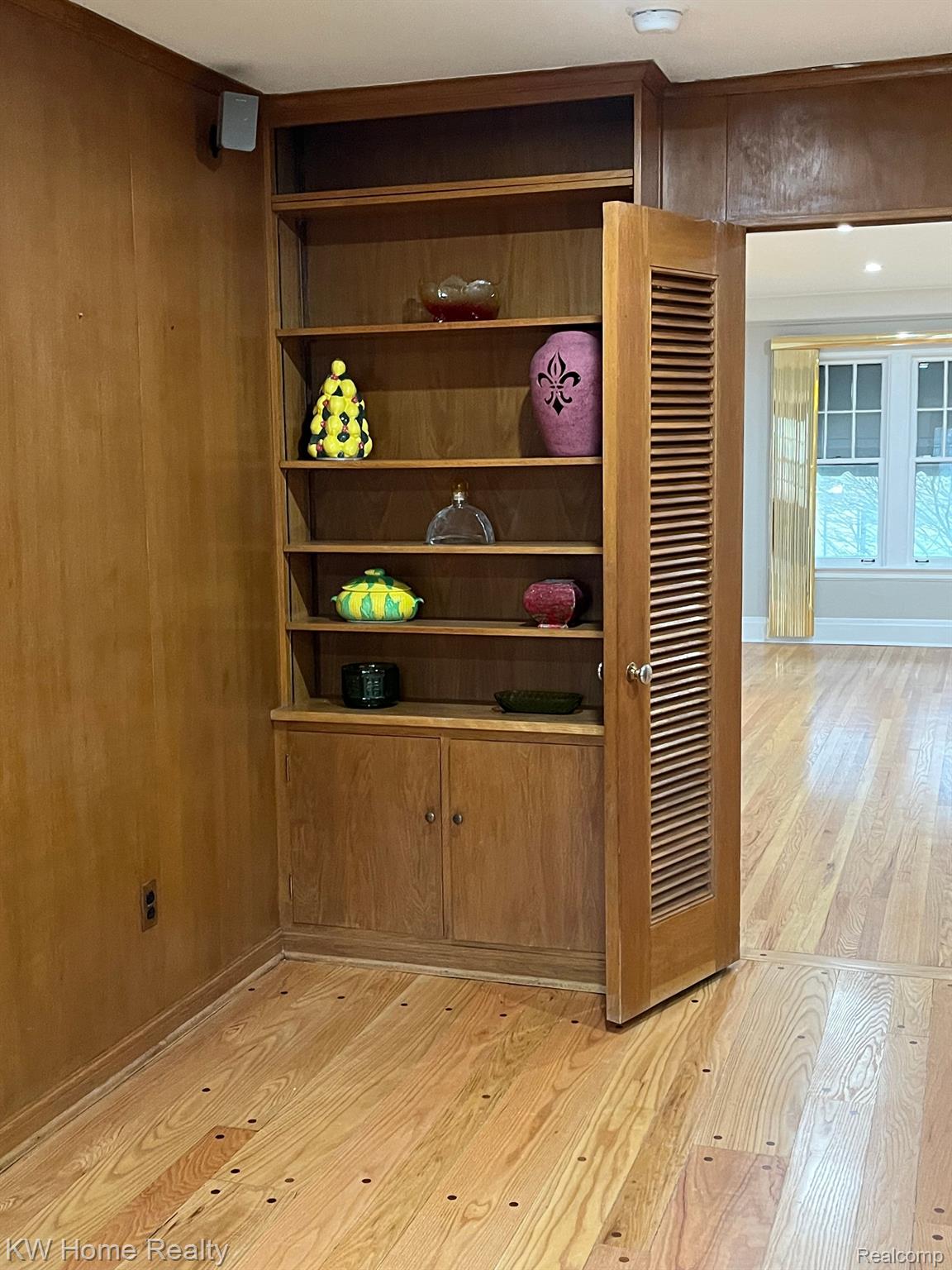 16752 Edinborough Road Detroit, MI 48219 - Photo 10 of 62 Den/fam room
