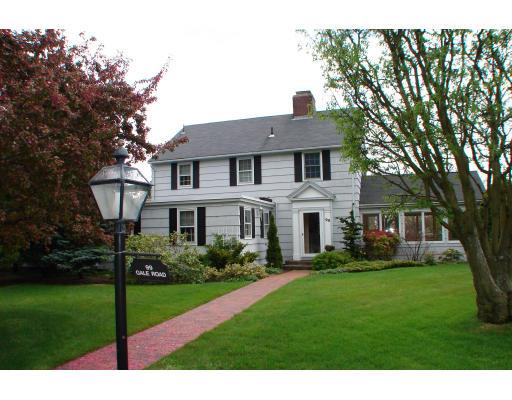 99 Gale Road Swampscott, MA 01907 - Photo 1 of 7 Gallery Image 1