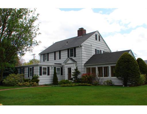 99 Gale Road Swampscott, MA 01907 - Photo 7 of 7 Gallery Image 7