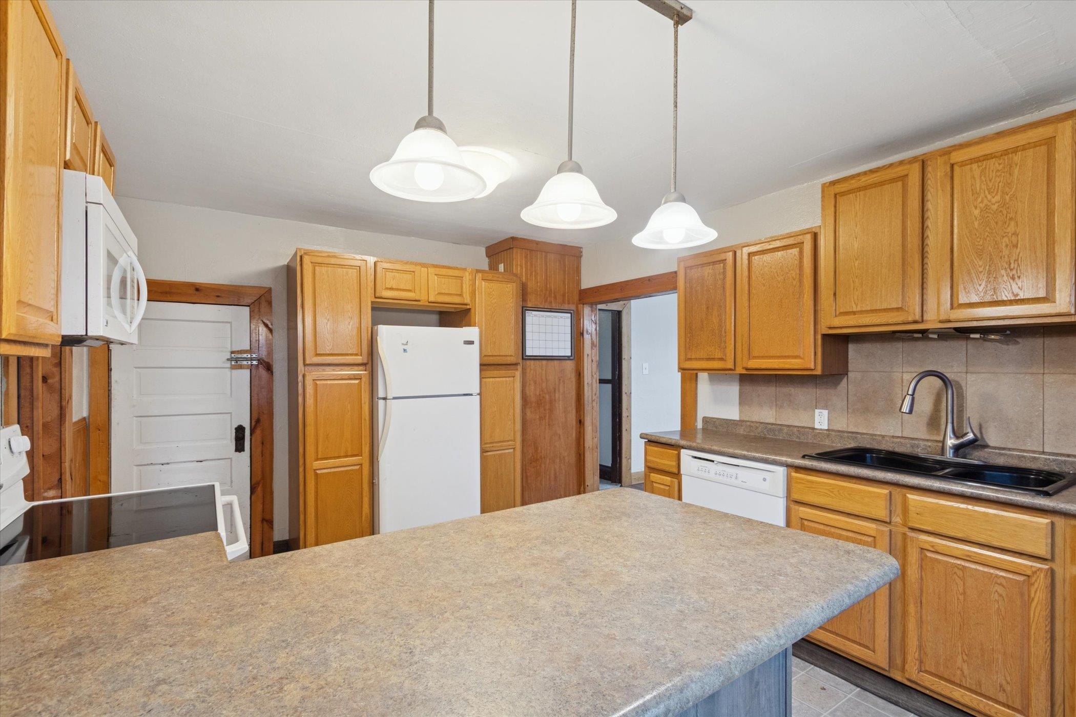 2226 8th Street Monroe, WI 53566 - Photo 15 of 39