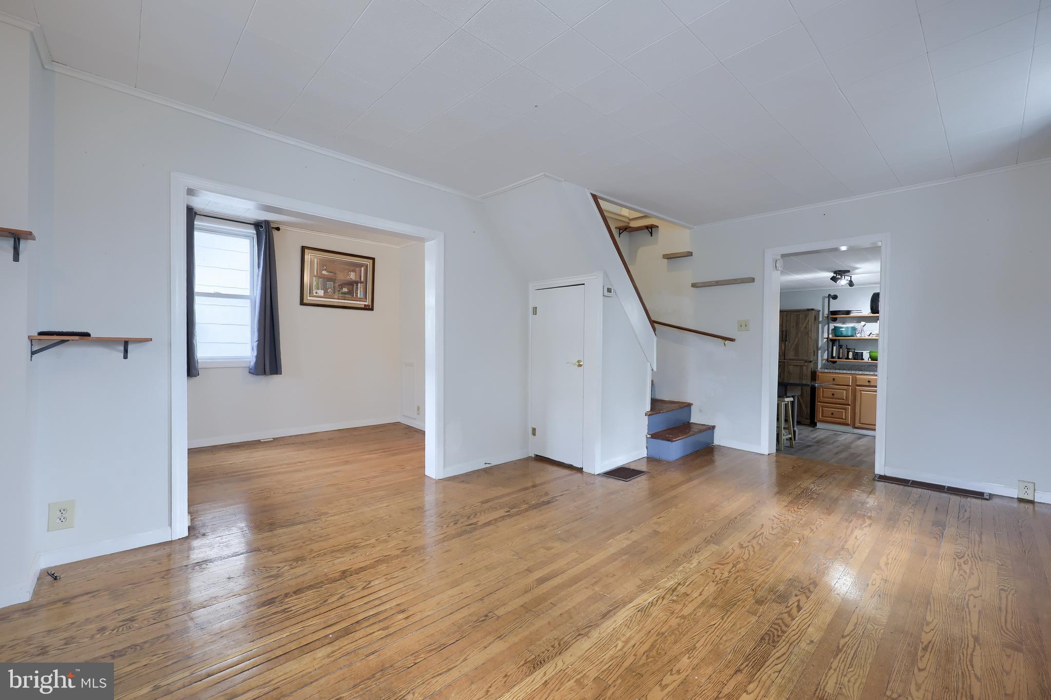 218 Magnolia Street Manheim, PA 17545 - Photo 3 of 34 Gallery Image 3