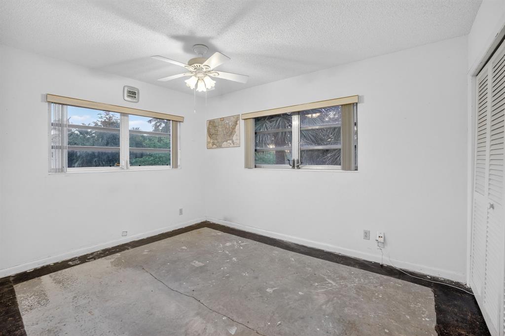 2755 Northeast 28th Avenue, Unit E2 Lighthouse Point, FL 33064 - Photo 34 of 75