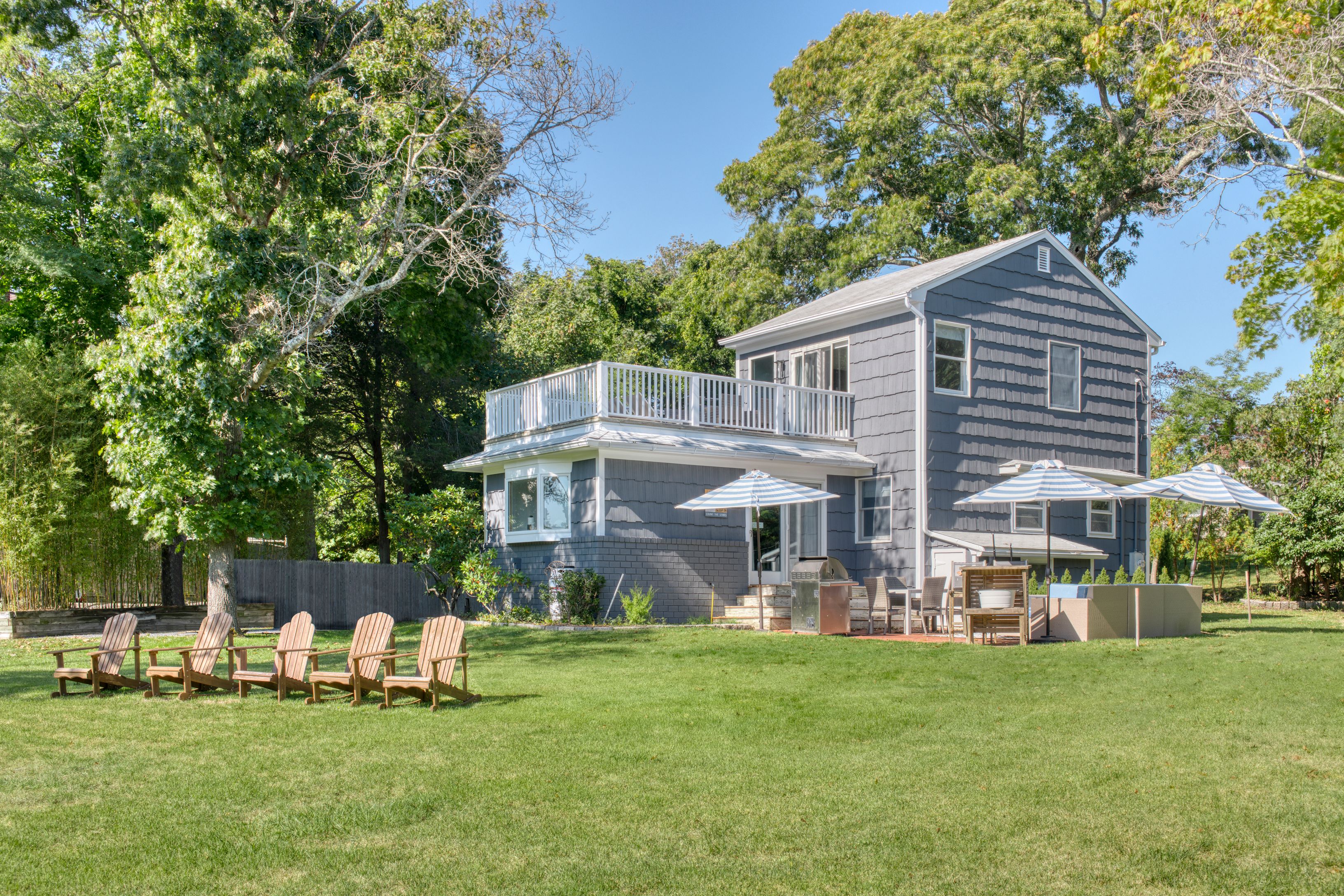 16 Cove Road Southampton, NY 11968 - Photo 2 of 15