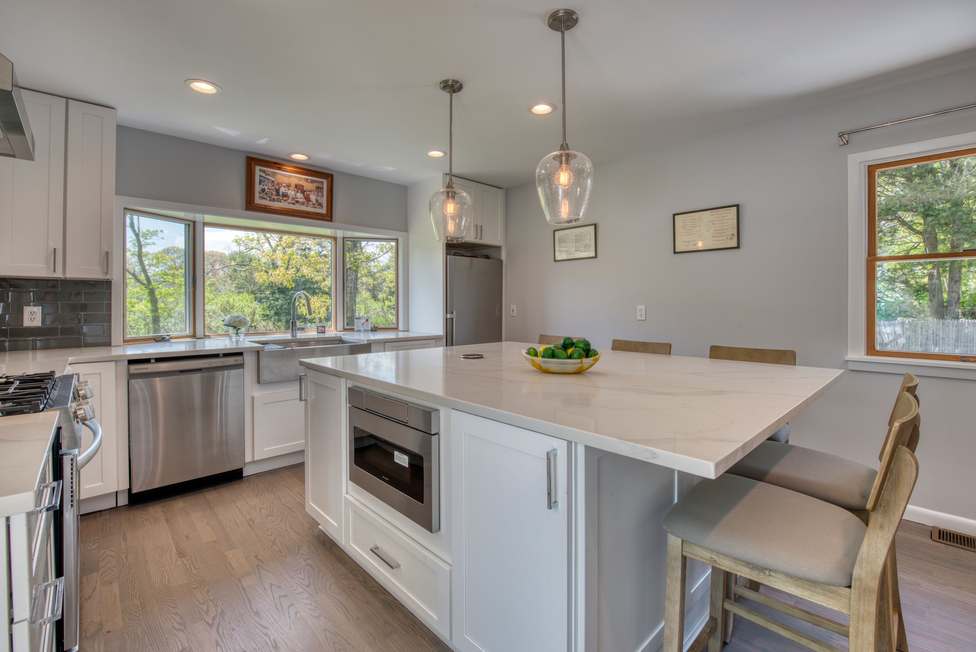 16 Cove Road Southampton, NY 11968 - Photo 5 of 15