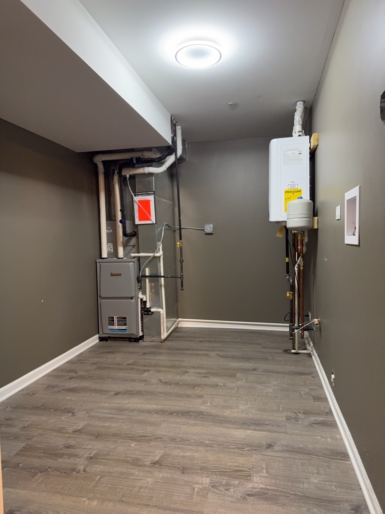 5 South Virginia Road, Unit 4 Crystal Lake, IL 60014 - Photo 20 of 24