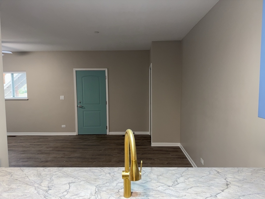 5 South Virginia Road, Unit 4 Crystal Lake, IL 60014 - Photo 5 of 24