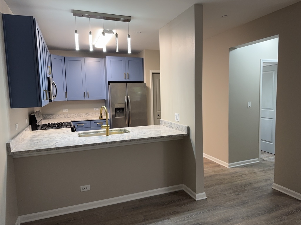 5 South Virginia Road, Unit 4 Crystal Lake, IL 60014 - Photo 6 of 24