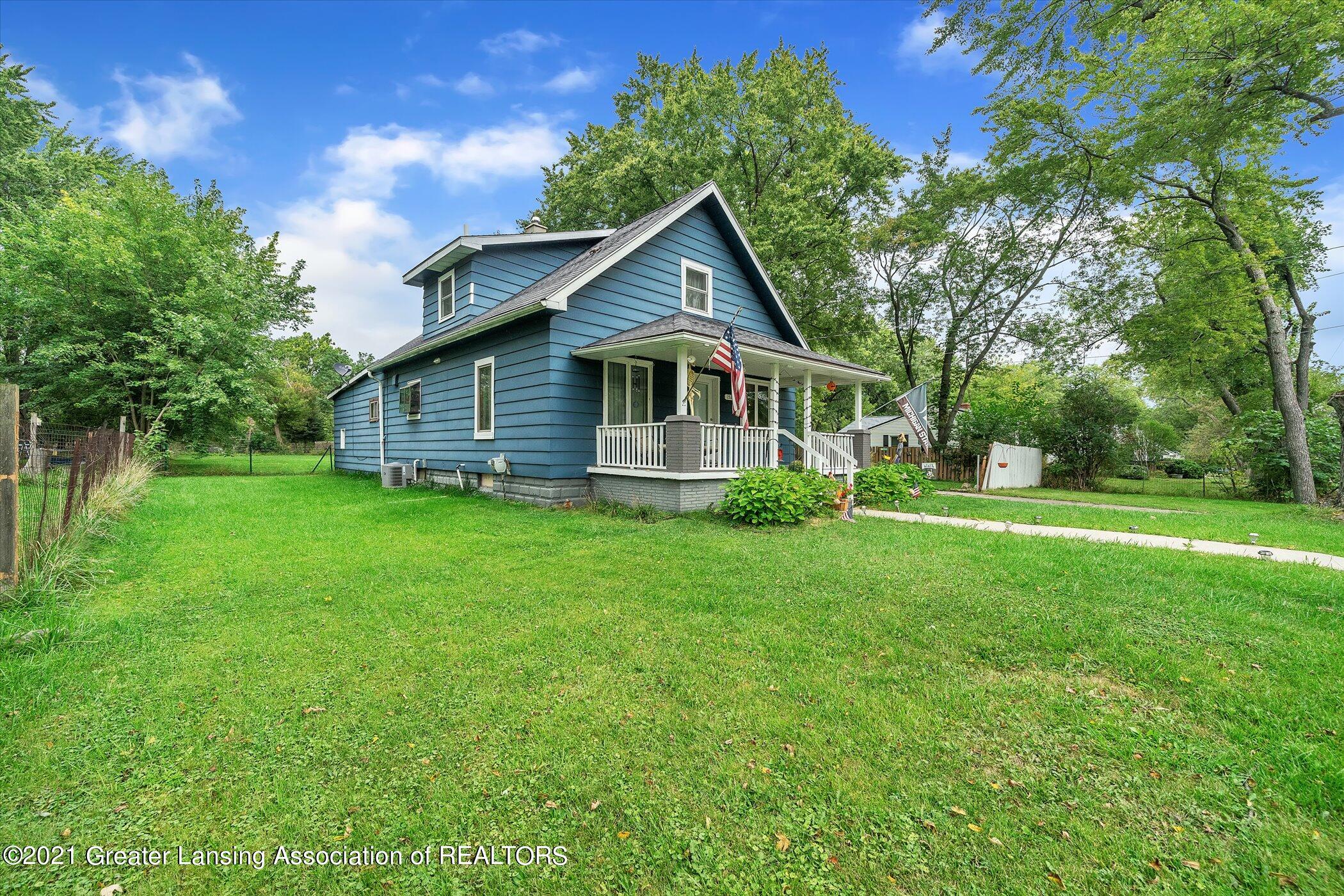 1522 Pierce Road Lansing, MI 48910 - Photo 3 of 27 37-1522-Pierce-Rd-WindowStill-Real-Estat