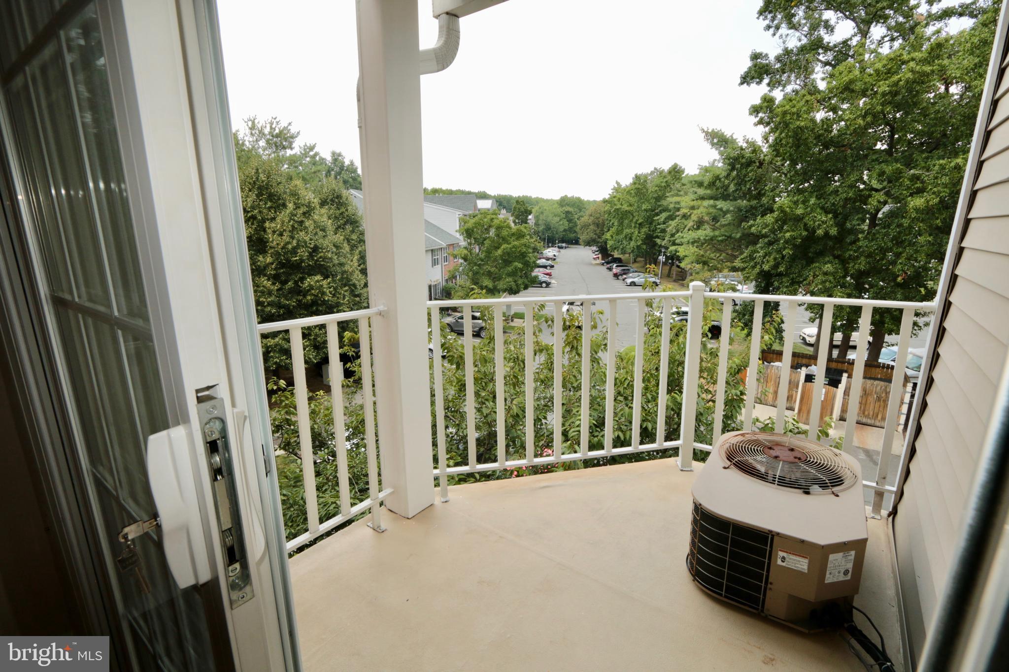 64 Versailles Court Trenton, NJ 08619 - Photo 9 of 17