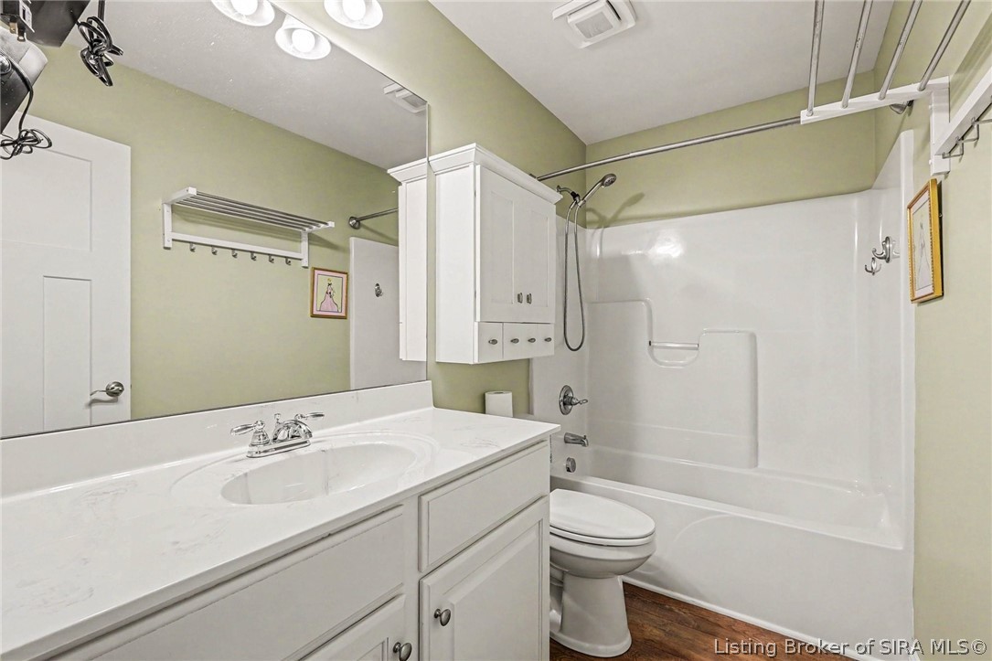 2225 East Spring Street New Albany, IN 47150 - Photo 15 of 27